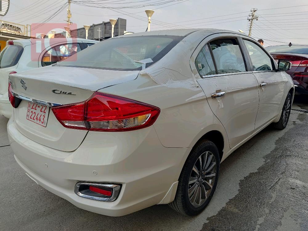 سوزوكي سياز